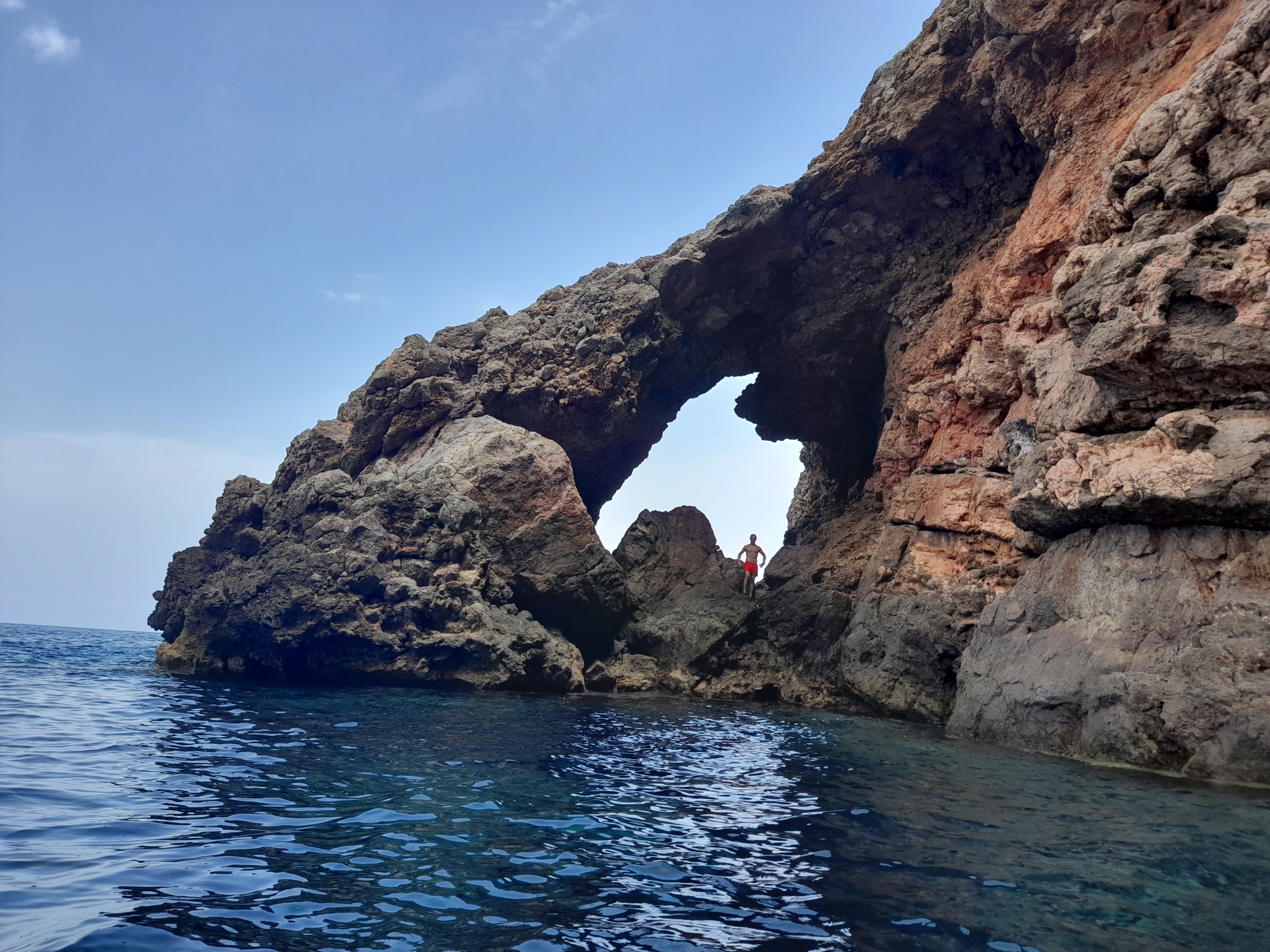 Das Forat de Mallorca ist nur vom Meer her zugänglich. 